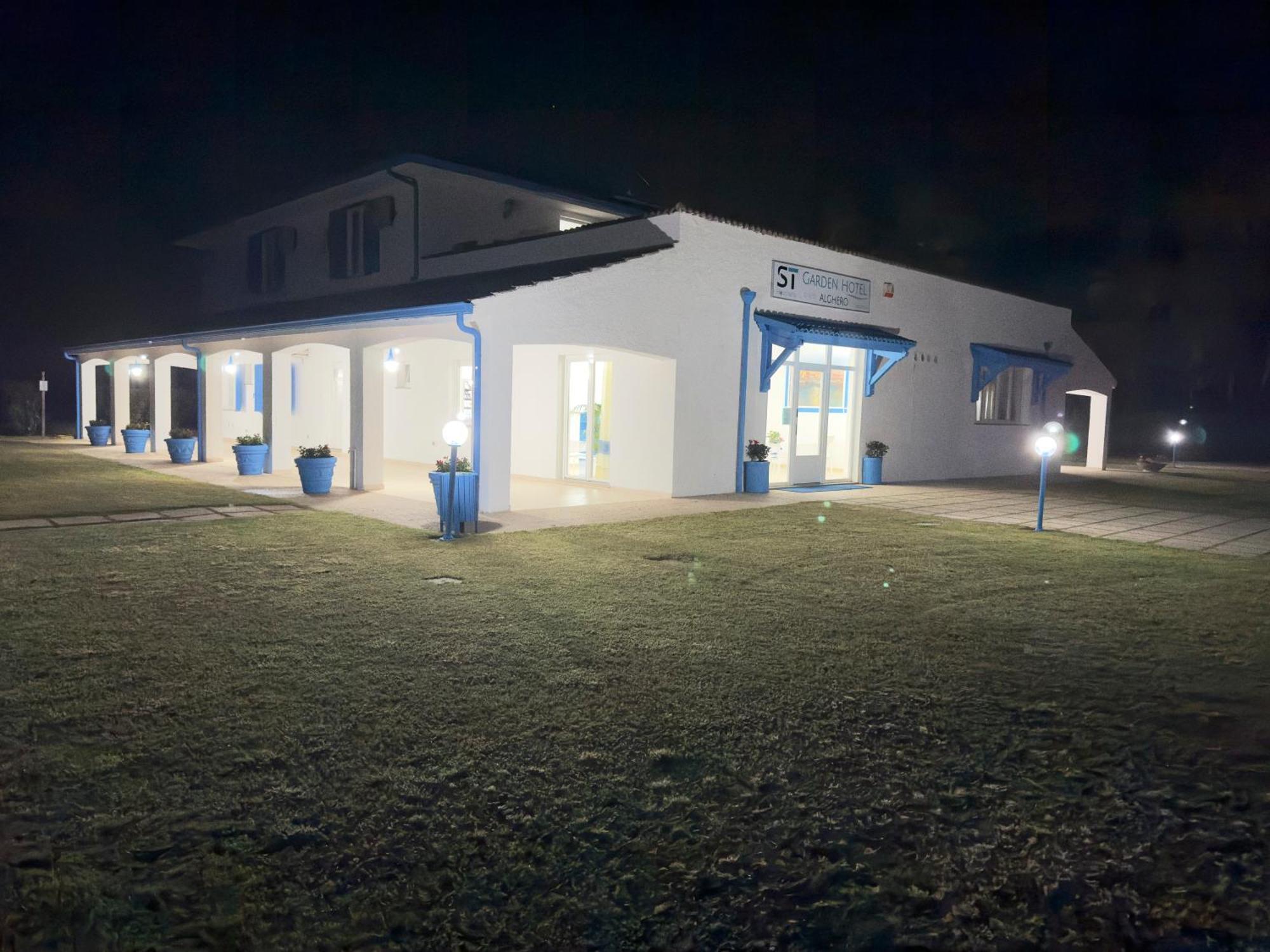 Garden Hotel Alghero Fertilia Buitenkant foto